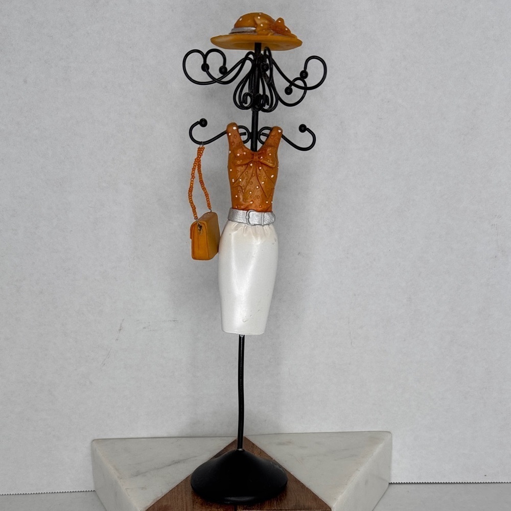 Vintage Estate Lady Figurine Jewelry Stand